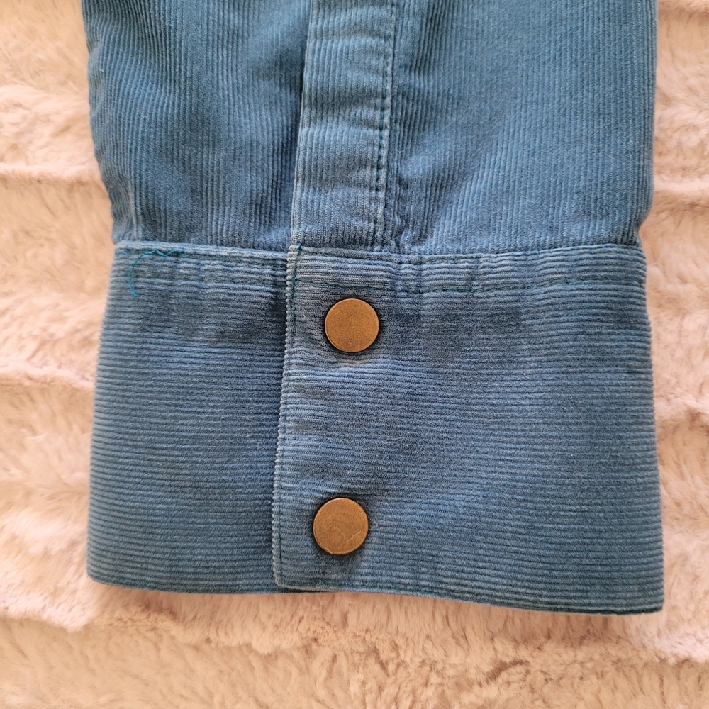 Blue LightWeight Cordoroy Cover Top - Picture 4 of 7